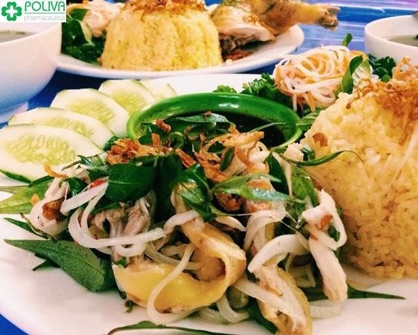 Quán cơm gà Hin mập là một quán ăn nổi tiếng với món gà tươi ngon và thực đơn đa dạng, hấp dẫn. Nơi đây thu hút nhiều thực khách bởi không chỉ món ăn ngon mà còn không gian ấm cúng và phục vụ chuyên nghiệp.
