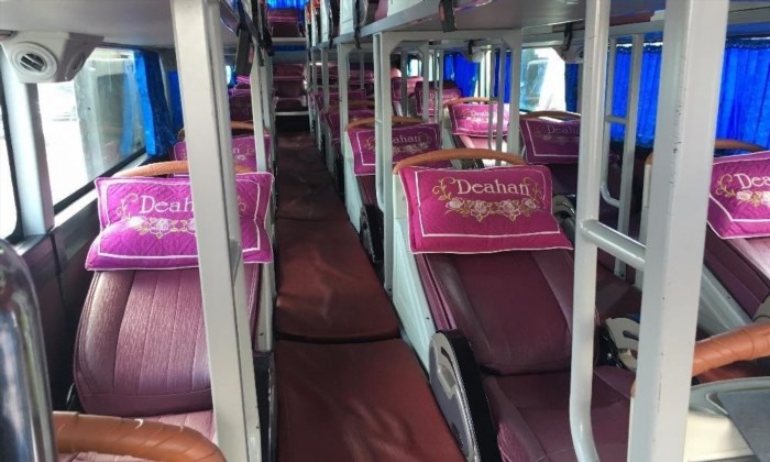 Nhà xe Hạnh Luyến là một công ty vận chuyển hành khách được thành lập từ năm 1995, chuyên cung cấp dịch vụ vận chuyển bằng xe khách tại các tuyến đường trong và ngoài thành phố, với đội ngũ lái xe chuyên nghiệp và phương tiện vận chuyển hiện đại.