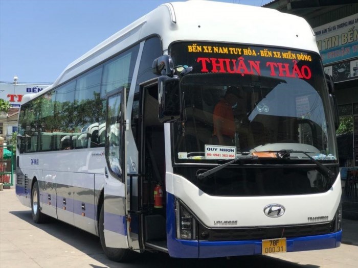 Nhà xe Thuận Thảo là một doanh nghiệp kinh doanh vận tải hành khách, chuyên cung cấp dịch vụ di chuyển an toàn và tiện lợi trong khu vực. Với đội ngũ nhân viên chuyên nghiệp và xe cộ hiện đại, nhà xe Thuận Thảo đảm bảo mang đến cho khách hàng những trải nghiệm tuyệt vời trên hành trình của mình.