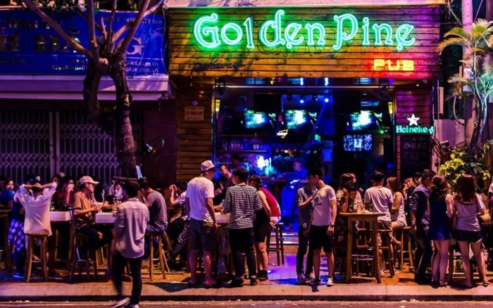 Golden Pine Pub – Bar Đà Nẵng, Hải Châu được viết lại như sau: